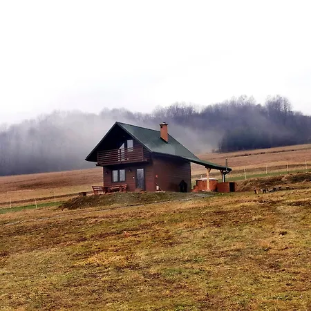 Domek Na Starej Cegielni Baligrod Exterior photo
